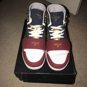 Creative Recreations MENS Size 10